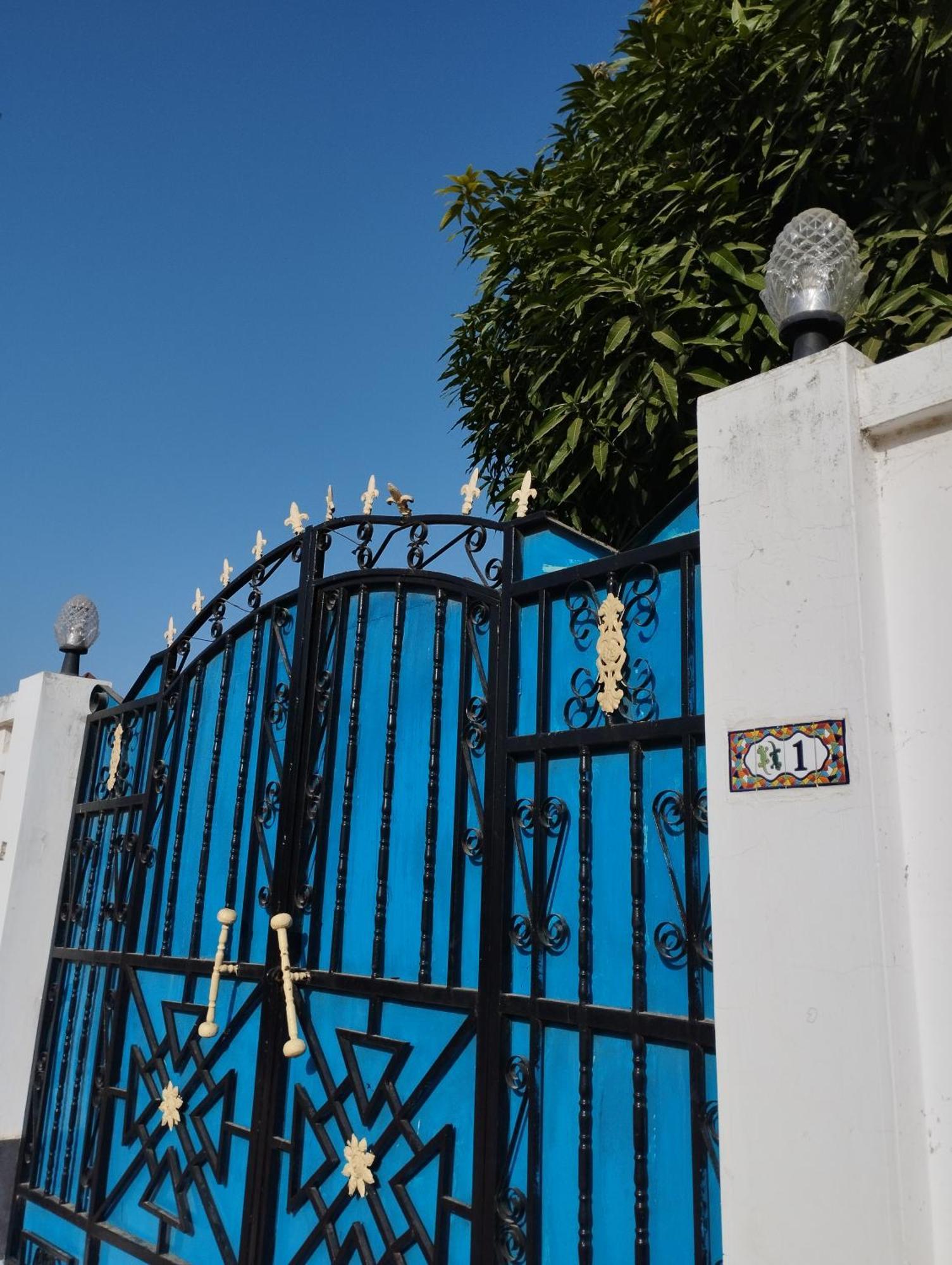 The White House Lodges Brufut Exterior foto